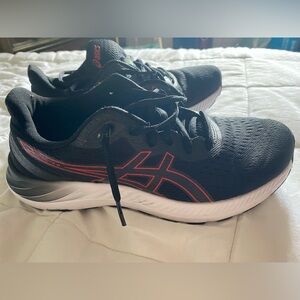 ASICS Gel Excite 8